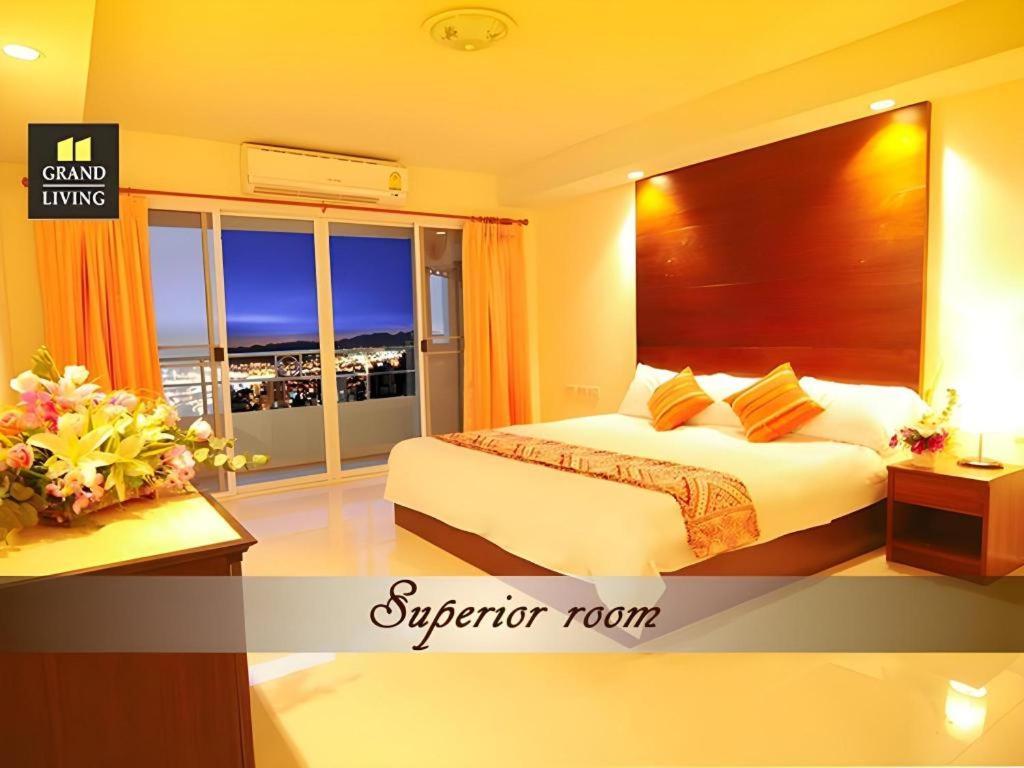 Grand Living Khách sạn