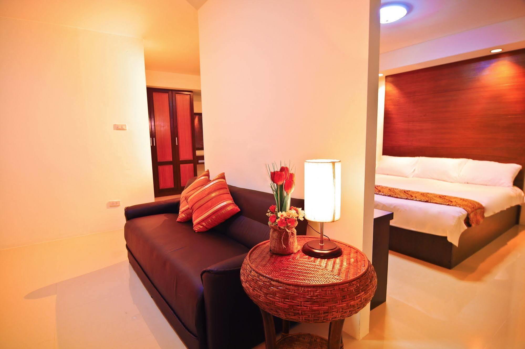 Grand Living 2*