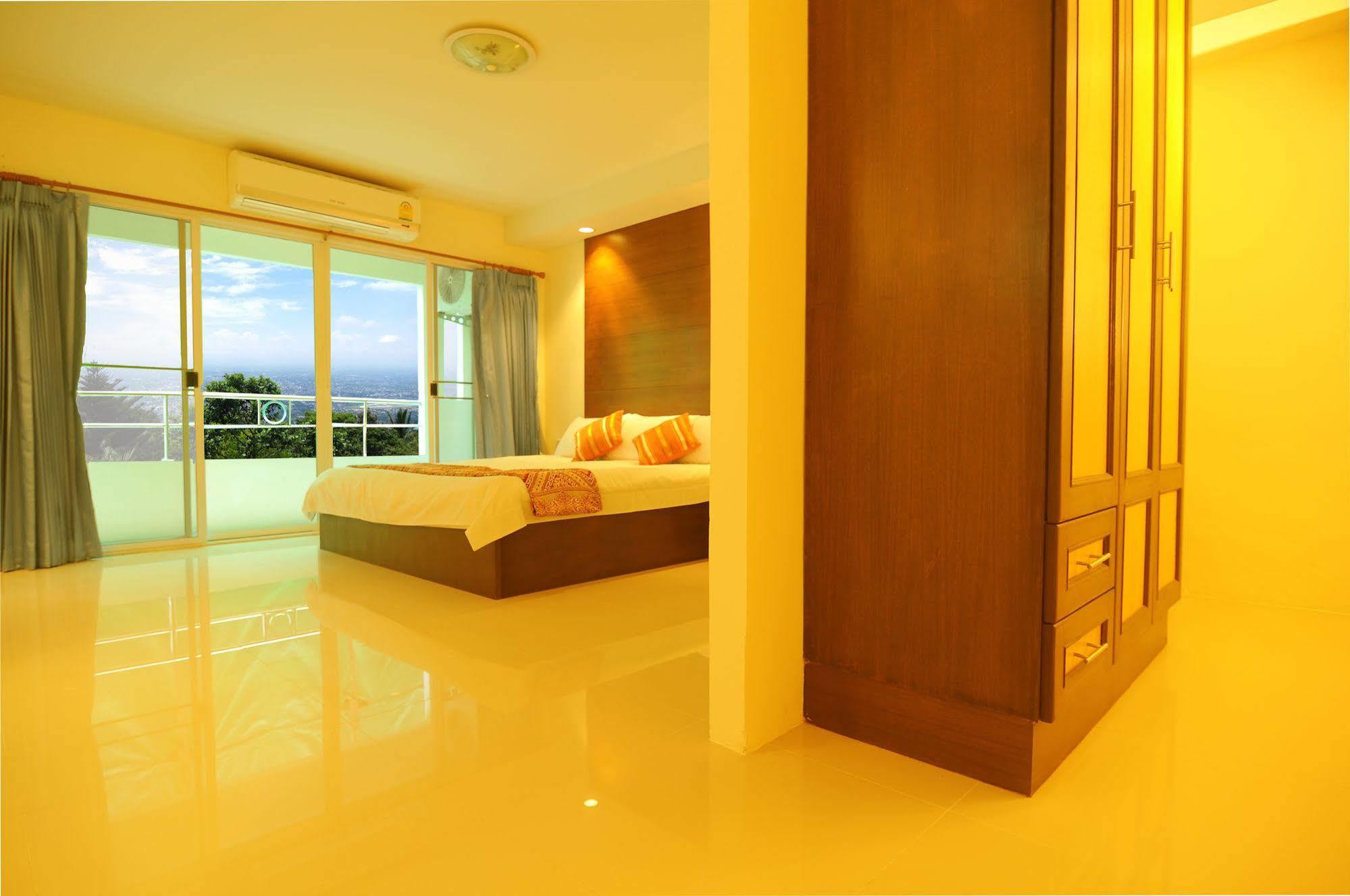 Grand Living 2* Chiang Mai
