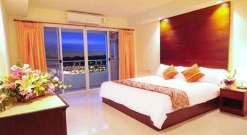 Hotel Grand Living